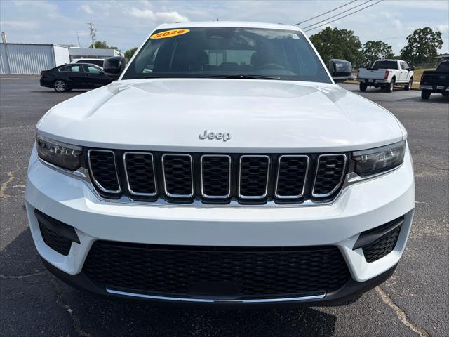 2026 Jeep Grand Cherokee GRAND CHEROKEE LAREDO X 4X4