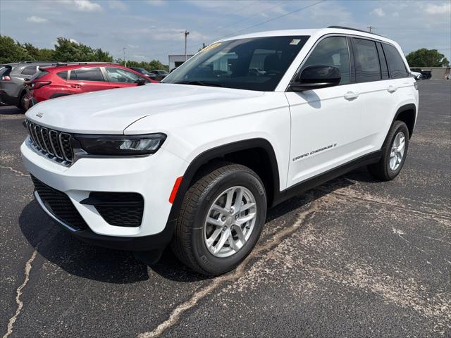 2026 Jeep Grand Cherokee GRAND CHEROKEE LAREDO X 4X4