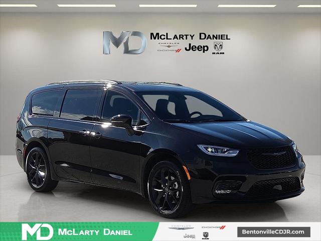 2026 Chrysler Pacifica Select for sale in Bentonville, AR