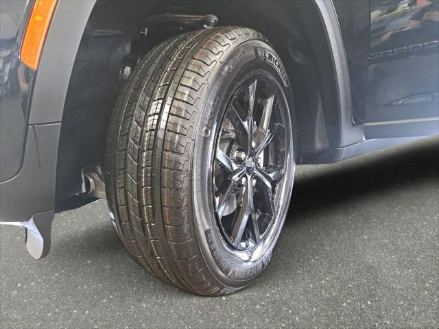 2026 Jeep Grand Cherokee Altitude 4x4