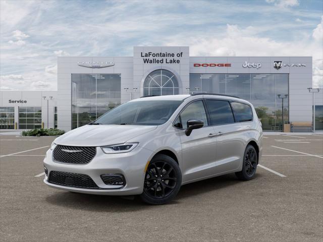 2026 Chrysler Pacifica Select AWD for sale in Walled Lake, MI
