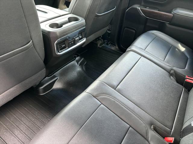 2022 GMC Sierra 2500HD 4WD Crew Cab Standard Bed SLT