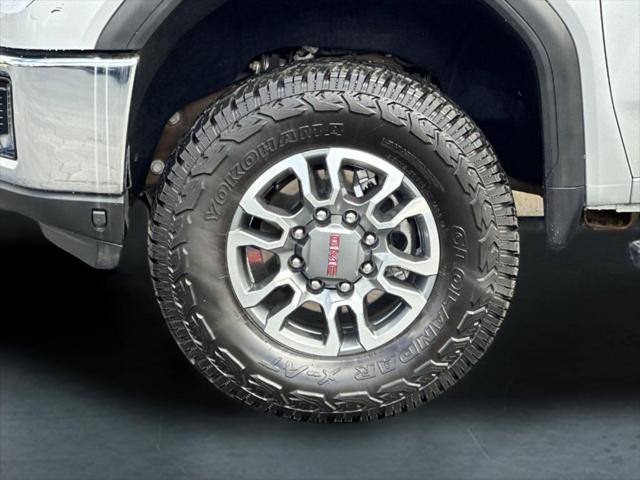 2022 GMC Sierra 2500HD 4WD Crew Cab Standard Bed SLT