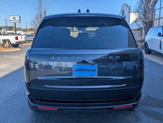 2025 Land Rover Range Rover P550e SE