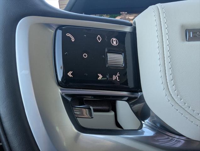 2025 Land Rover Range Rover P550e SE