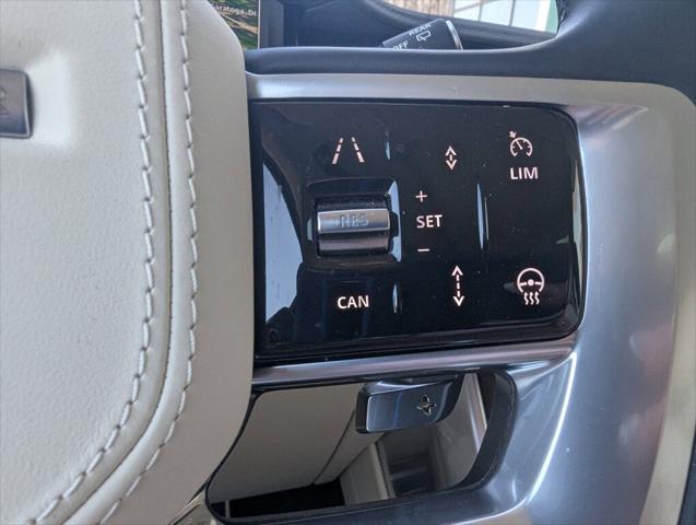 2025 Land Rover Range Rover P550e SE