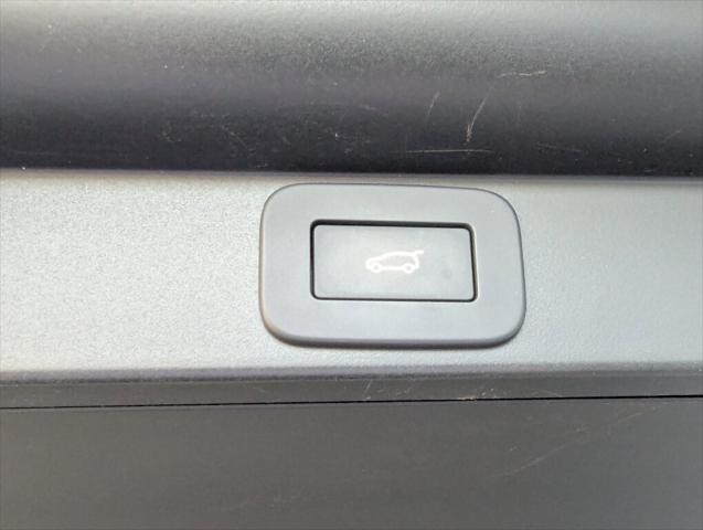 2025 Land Rover Range Rover P550e SE