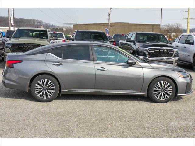 2023 Nissan Altima SV FWD