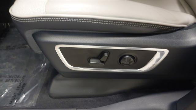 2023 Ram 1500 Limited Crew Cab 4x4 5'7" Box
