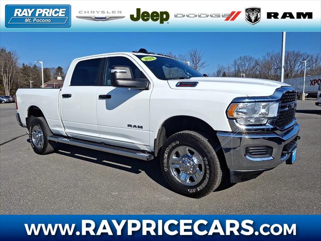 2024 RAM 3500 Big Horn Crew Cab 4x4 64 Box