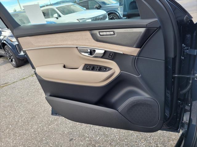 2026 Volvo XC90 Plus, B6 AWD Gas (mild hybrid), Gasoline, Bright, 7 Seats