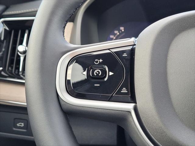 2026 Volvo XC90 Plus, B6 AWD Gas (mild hybrid), Gasoline, Bright, 7 Seats