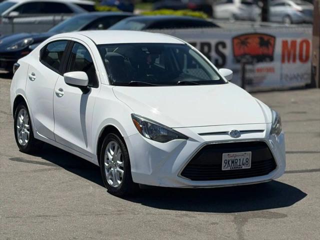 2017 Toyota Yaris iA Base