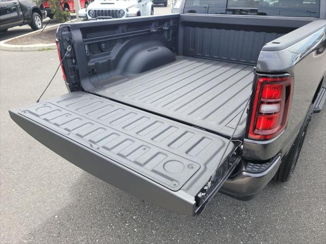 2026 Ram 1500 Express Crew Cab 4x4 5'7" Box