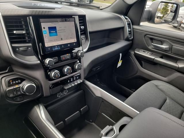 2026 Ram 1500 Express Crew Cab 4x4 5'7" Box