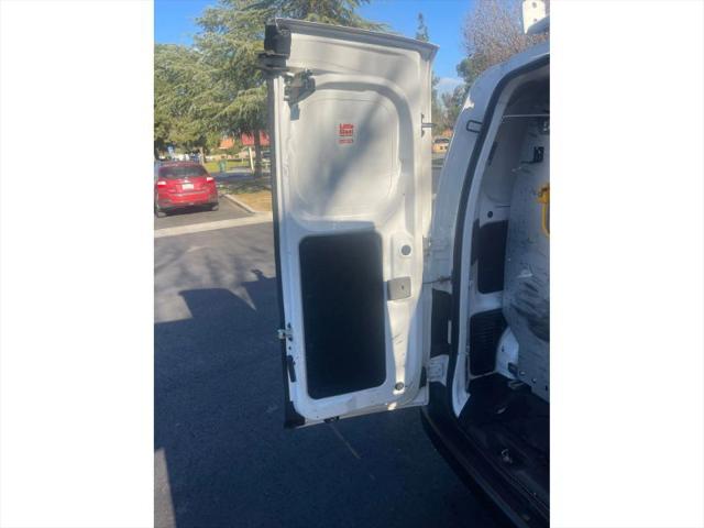 2017 Nissan NV200 S