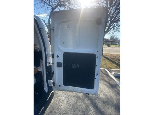 2017 Nissan NV200 S