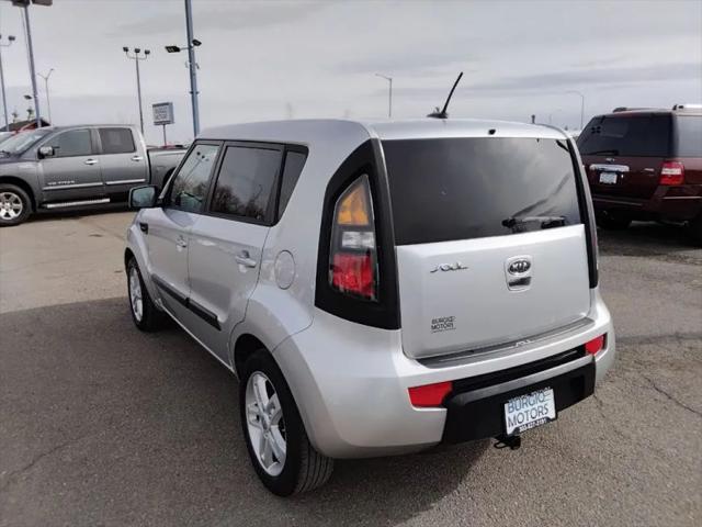 2011 Kia Soul +