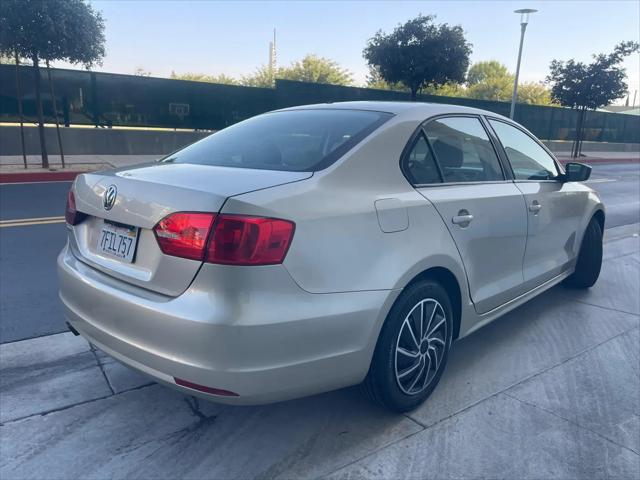 2013 Volkswagen Jetta 2.0L S