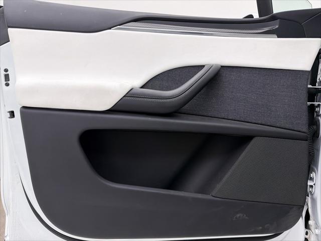 2022 Tesla Model X Plaid Tri Motor All-Wheel Drive