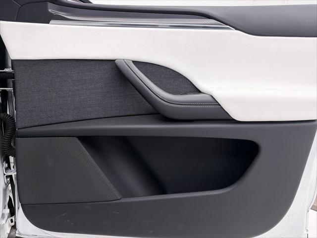 2022 Tesla Model X Plaid Tri Motor All-Wheel Drive