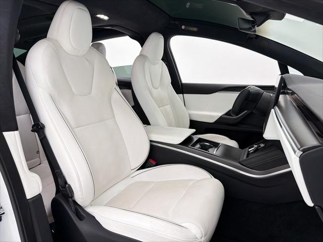 2022 Tesla Model X Plaid Tri Motor All-Wheel Drive