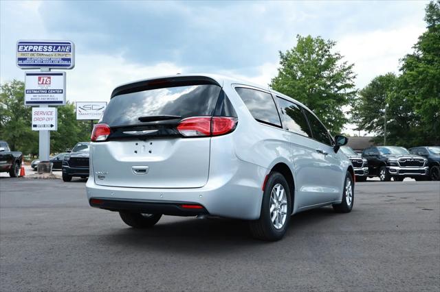 2026 Chrysler Voyager LX