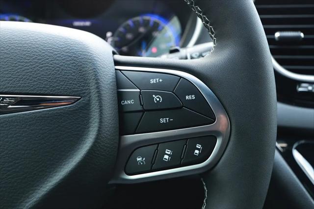 2026 Chrysler Voyager LX