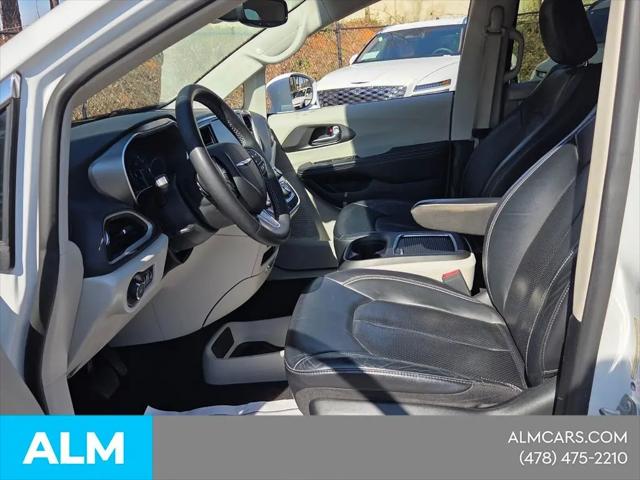 2022 Chrysler Pacifica Touring L