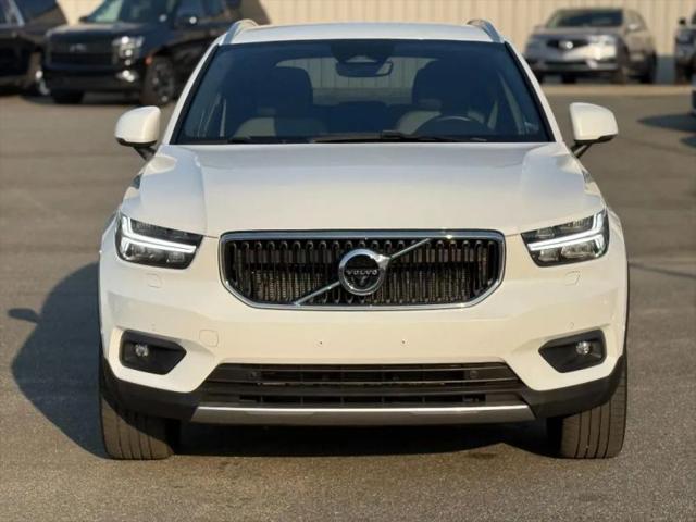 2023 Volvo XC40 B5 Core