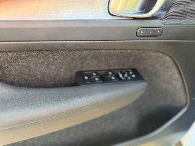 2023 Volvo XC40 B5 Core