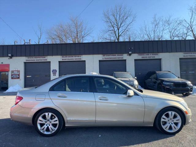 2010 Mercedes-Benz C-CLASS C 300 Luxury 4MATIC