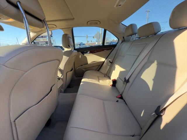 2010 Mercedes-Benz C-CLASS C 300 Luxury 4MATIC