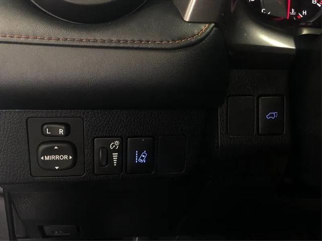 2018 Toyota RAV4 SE