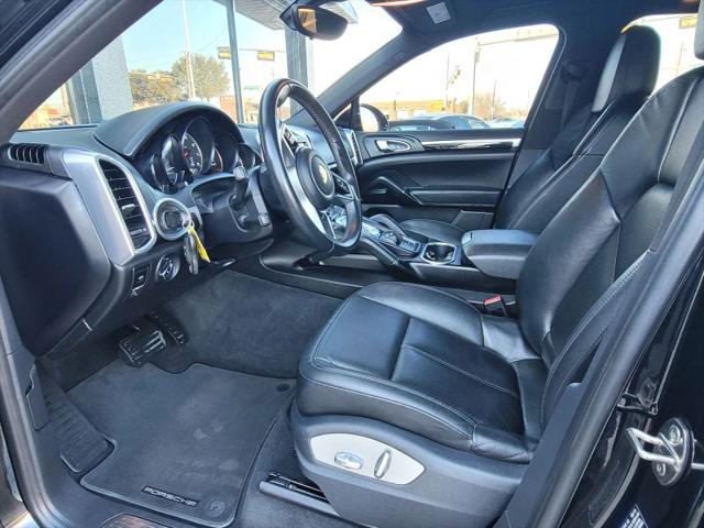 2016 Porsche Cayenne Base