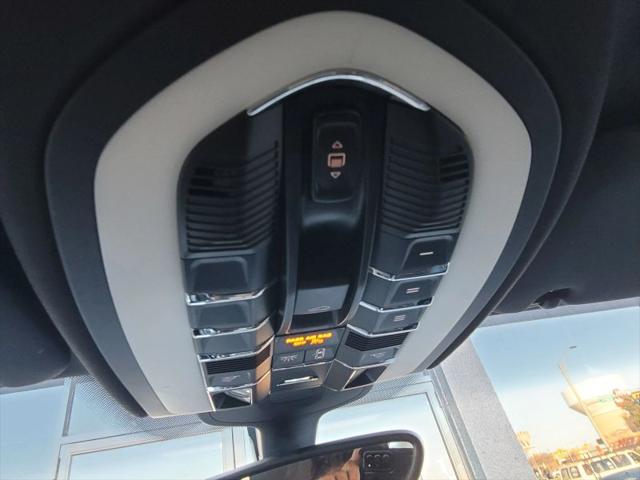 2016 Porsche Cayenne Base