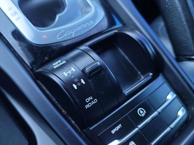 2016 Porsche Cayenne Base