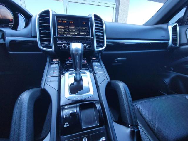 2016 Porsche Cayenne Base
