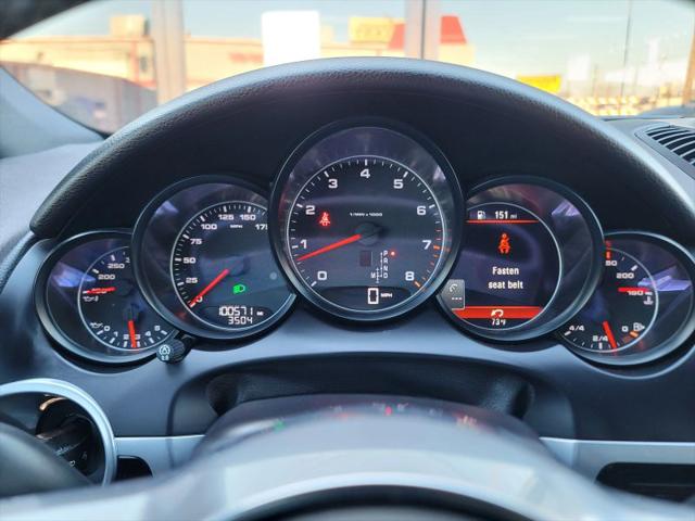 2016 Porsche Cayenne Base