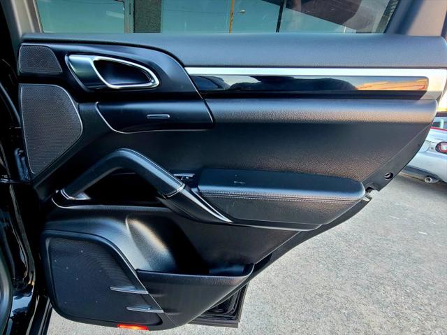 2016 Porsche Cayenne Base
