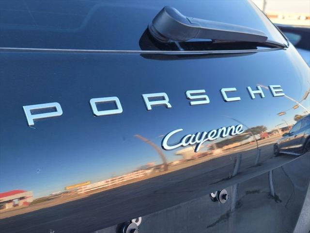 2016 Porsche Cayenne Base