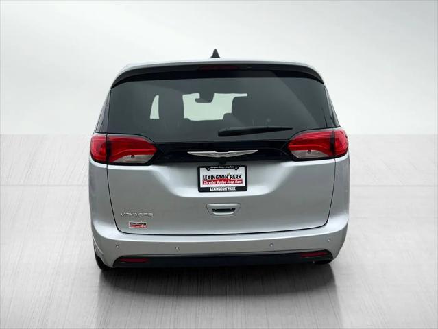 2026 Chrysler Voyager LX
