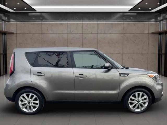 2019 Kia Soul +