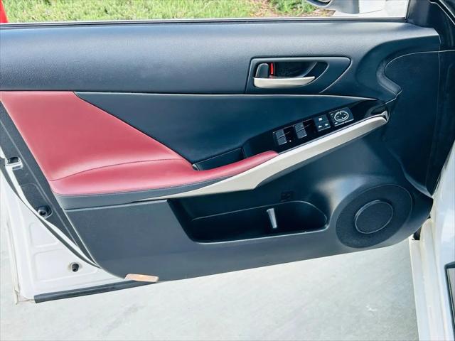 2017 Lexus IS 200t IS Turbo