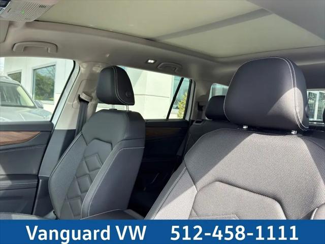 2026 Volkswagen Atlas SE with Technology