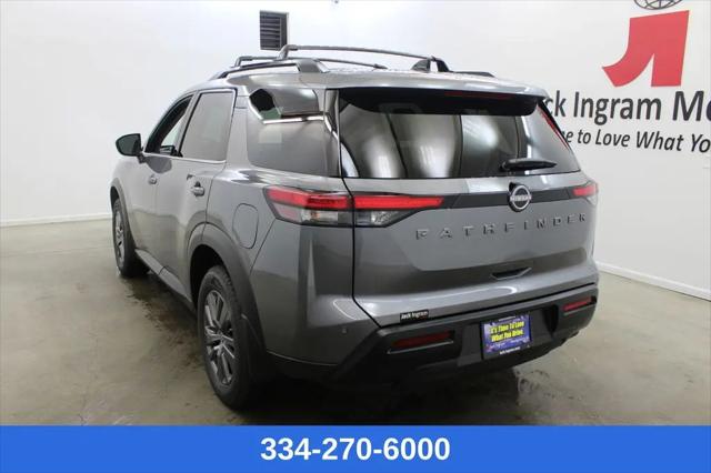2026 Nissan Pathfinder SV