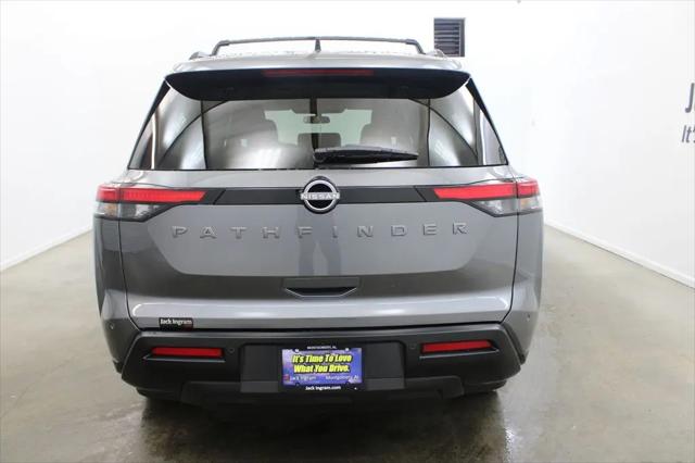 2026 Nissan Pathfinder SV