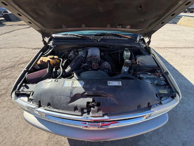 2000 Chevrolet Suburban LT