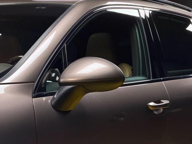 2014 Porsche Cayenne Base