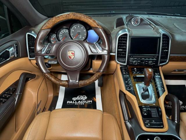2014 Porsche Cayenne Base